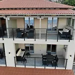Kallia Suites- Chorefto