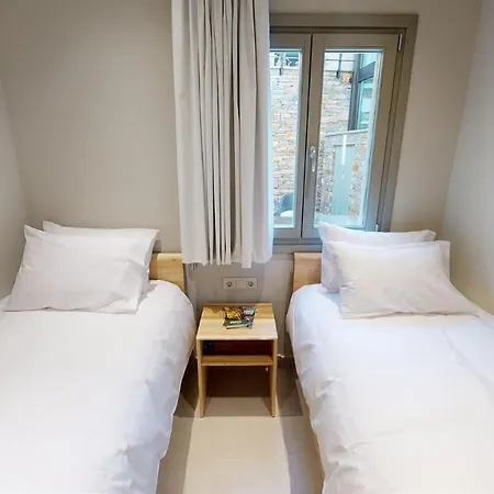 Aparthotel Kallia Suites- Chorefto 4*