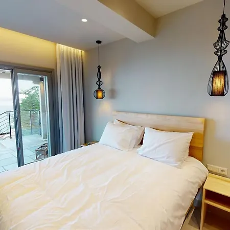 Kallia Suites- Chorefto Aparthotel