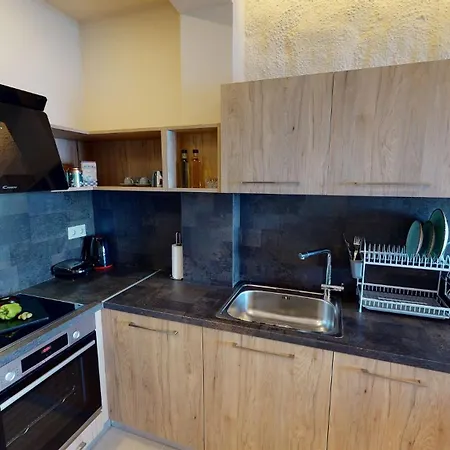 Kallia Suites- Chorefto