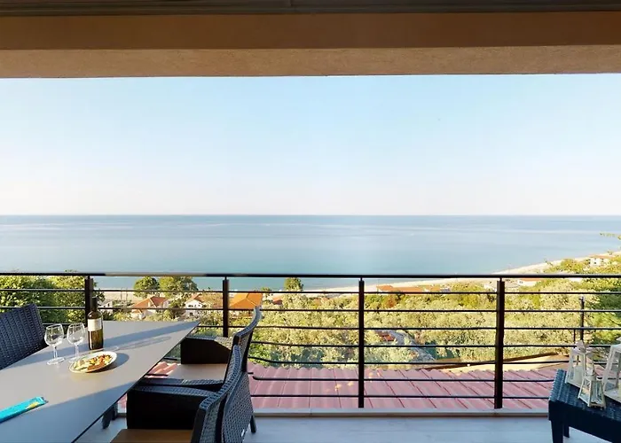 Apartmanhotel Kallia Suites- Chorefto Horeftó